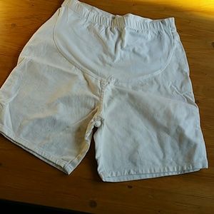 Maternity shorts